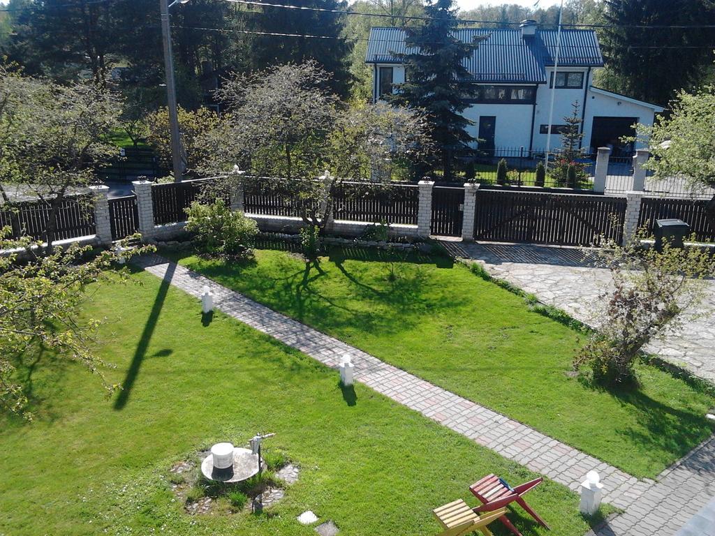 Oti Guesthouse Talin Exterior foto
